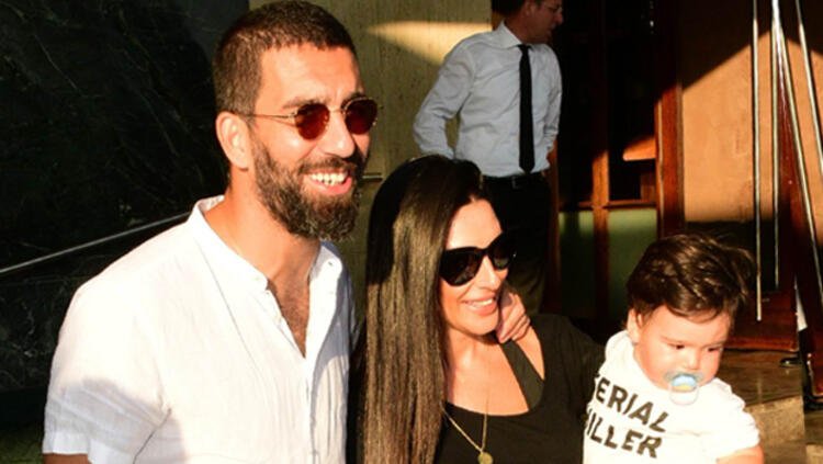 Daha önceki açıklamalarında da 4 çocuk sahibi olmak istediğini belirtmişti.