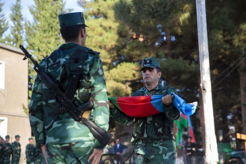 Azerbaycan askerleri, Dağlık Karabağ bölgesindeki haklı mücadelelerini kazanıncaya kadar durmadan savaşacak.