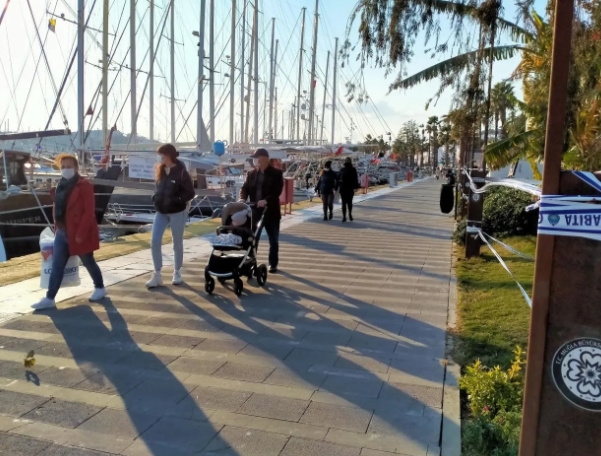 Hastalarda zatürre oranı yüzde 3.8, ağır hasta sayısı ise 1310 oldu. Dün 9 bin 231 kişi iyileşti, iyileşen toplam hasta sayısı 2 milyon 659 bin 93’e yükseldi.