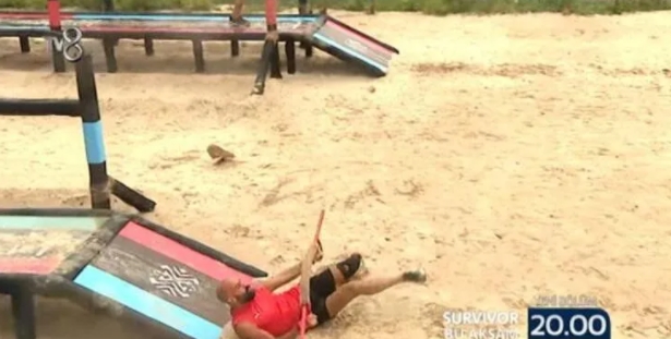 Yarışmacılar daha sonra iletişim oyunu için karşı karşıya geliyor. Çağrı'nın oyun sırasında kötü düştüğü görülüyor. Yarışmacılar iletişim oyunundan sonra ada konseyine geliyor. Eleme konseyinde Acun Ilıcalı'nın yaptığı açıklama herkesi şoke ediyor.