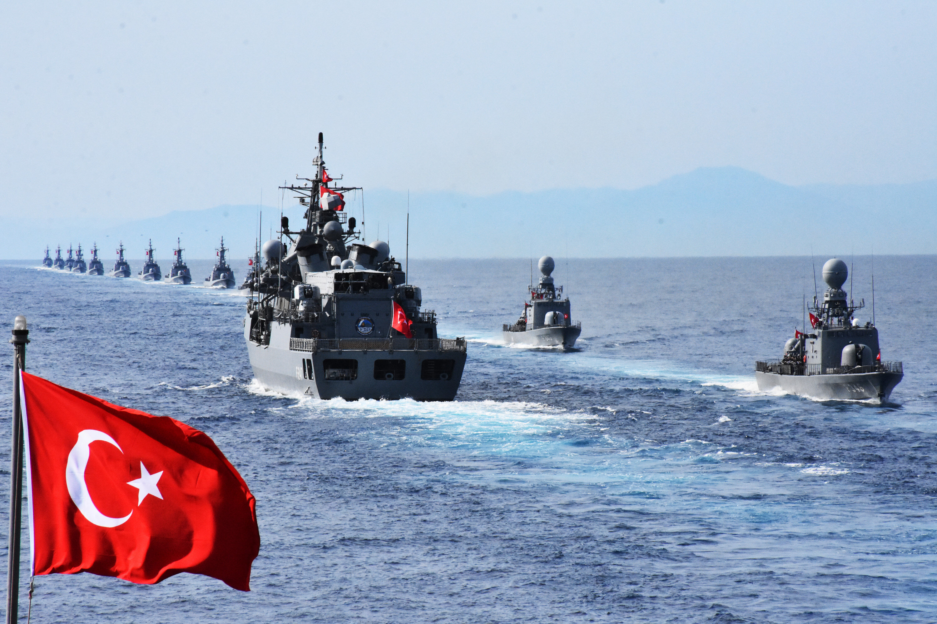 Φόβος για τη γαλάζια πατρίδα στην Ελλάδα: Η Τουρκία έβαλε σημαία – CafeSiyaset