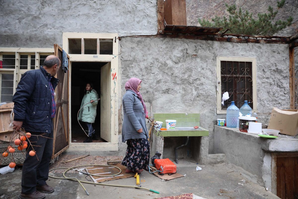 2 katlı evini son kez gören İsrafil Avcı,