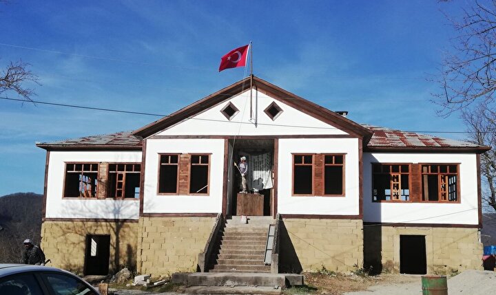 Köylülerin 1932 yılında imece usulü ile çalışırken çekilmiş olan fotoğraf karesinin bir benzeri de köylülerin katılımıyla yeniden çektirildi.