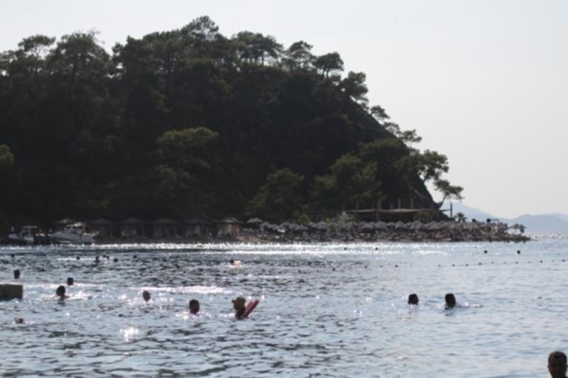 Türkiye'nin Marmaris bölgesinden bir sahil şeridi