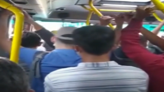 Minibüste 'korona' partisi!