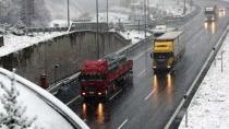 Bolu Tüneli'nde İstanbul yönü kar temizliği için trafiğe kapanacak