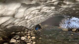 Sıcaktan bunalanlara birebir: Doğal kar tünelleri