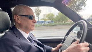MHP lideri klasik otomobiliyle Ankara turu yaptı