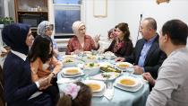 Emine Erdoğan New York'ta Türk aileyle iftar yaptı